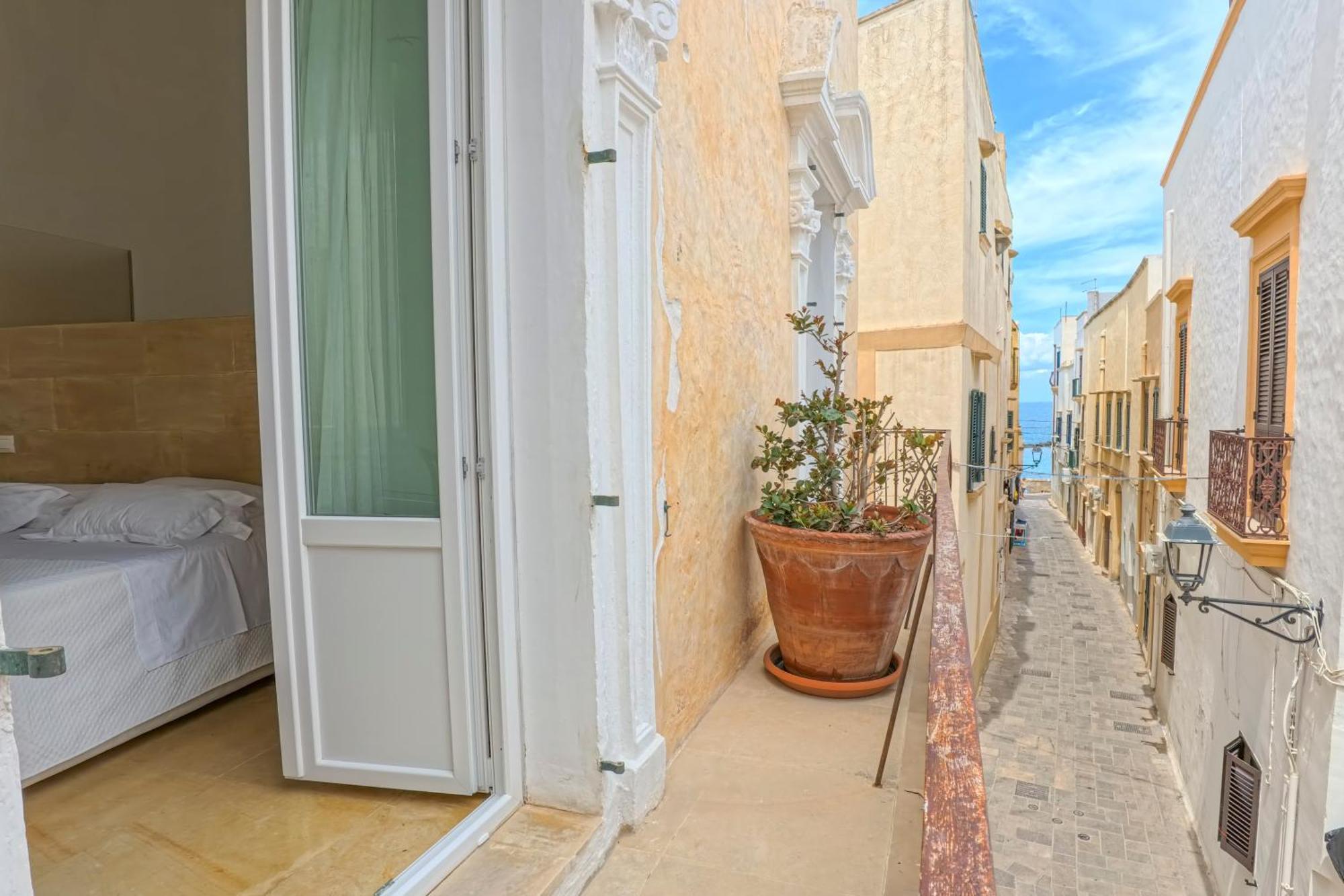 Pascaraymondo Suite Palace Gallipoli Εξωτερικό φωτογραφία
